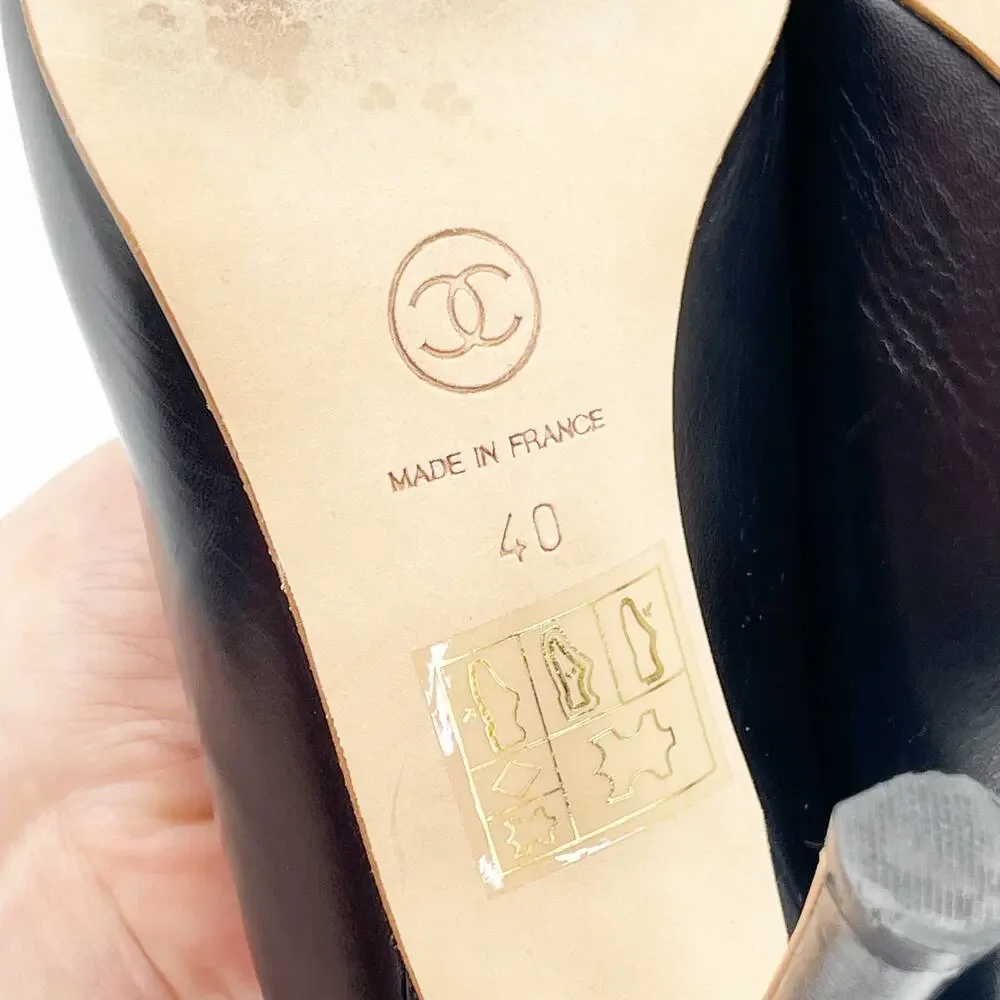 Chanel Vintage Black Leather Pumps Beige Crisscross Straps Micro CC Heels EU 40